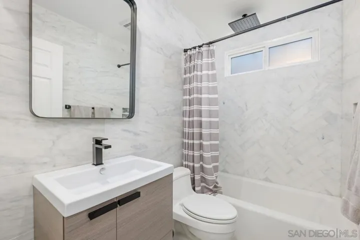 2416 Majano Pl, Carlsbad, California 92009