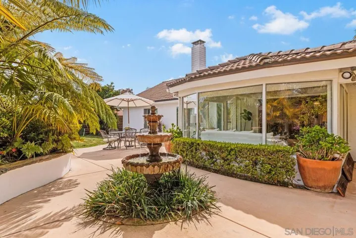 2416 Majano Pl, Carlsbad, California 92009