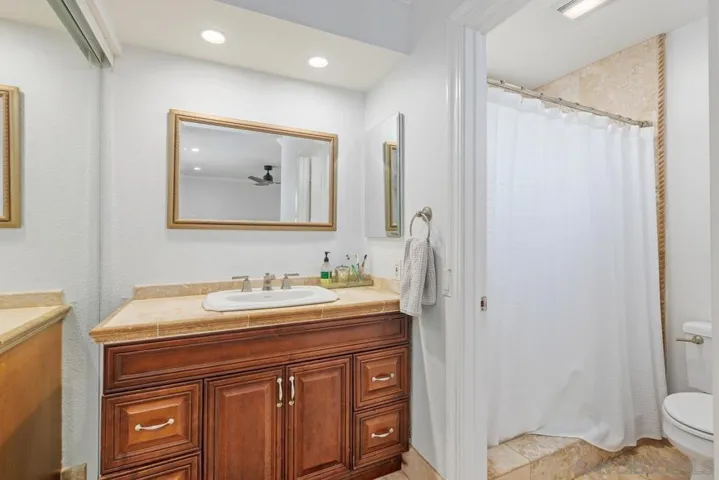 2416 Majano Pl, Carlsbad, California 92009