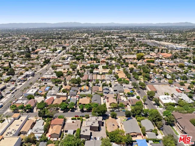 1229 Hollister Street, San Fernando, California 91340