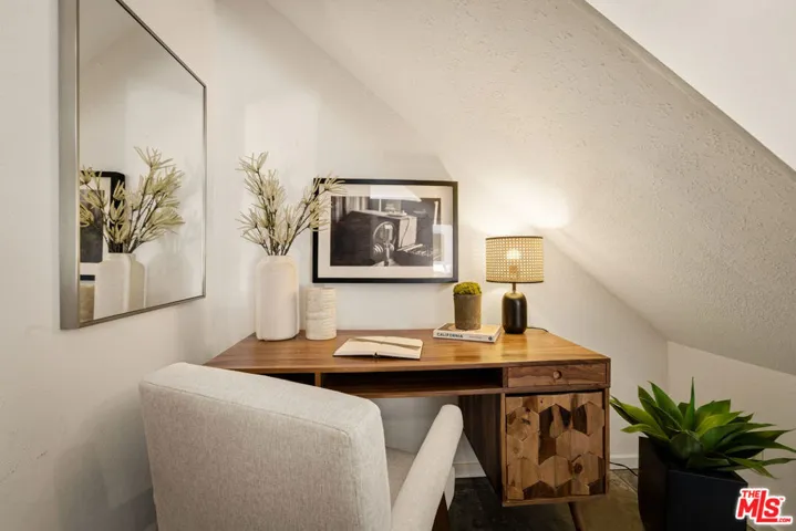 630 Rose Avenue 5, Venice, California 90291