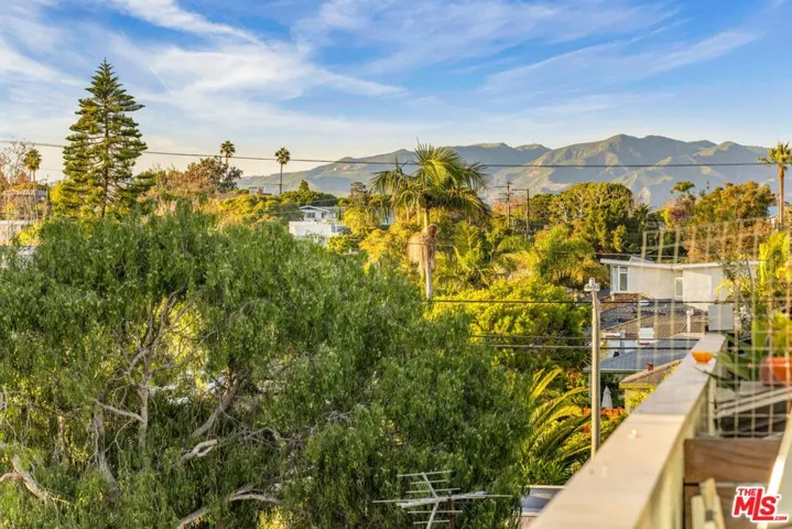 630 Rose Avenue 5, Venice, California 90291