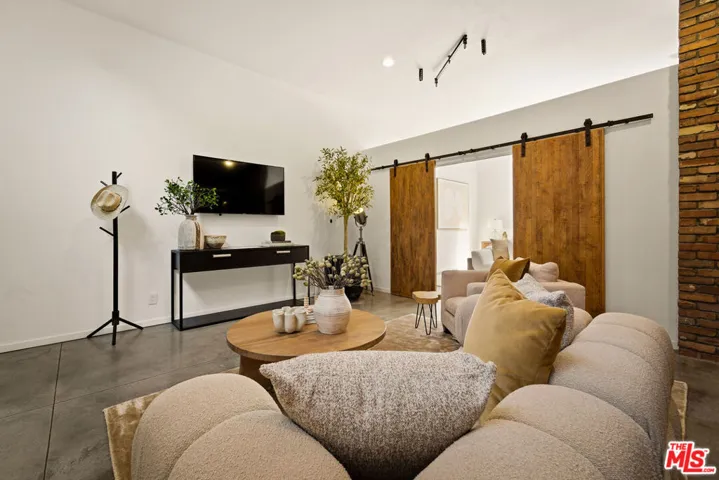 630 Rose Avenue 5, Venice, California 90291