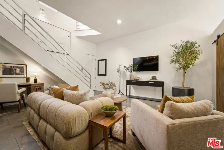 630 Rose Avenue 5, Venice, California 90291