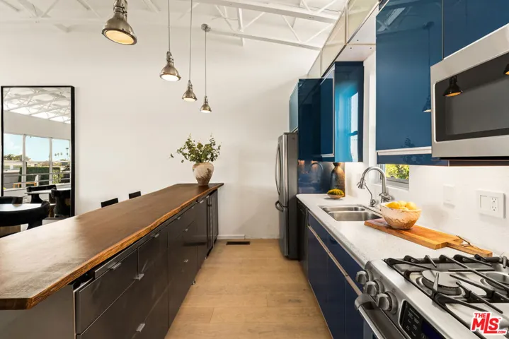 630 Rose Avenue 5, Venice, California 90291
