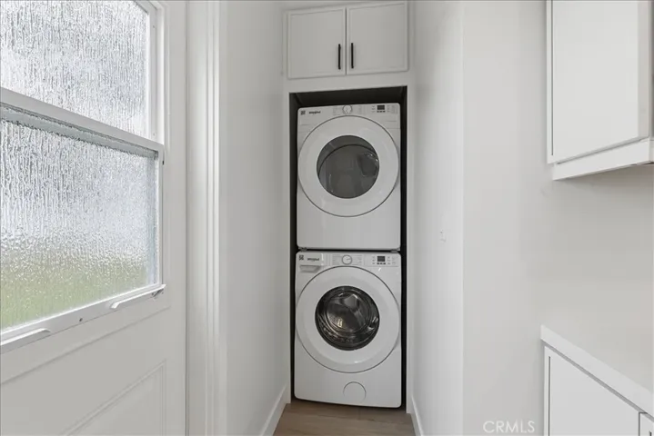 In-unit washer/dryer