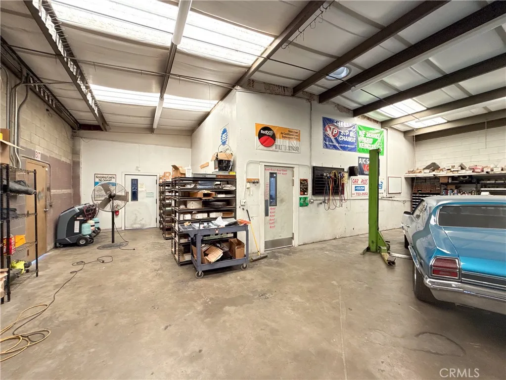 shop space