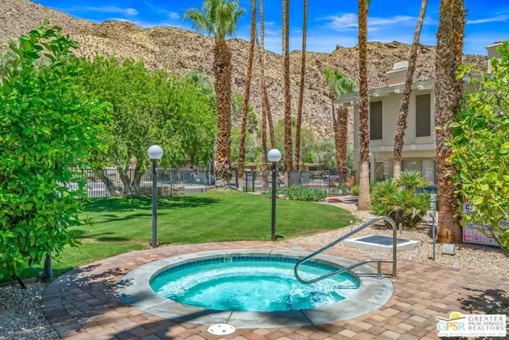 290 S San Jacinto Drive 3, Palm Springs, California 92262