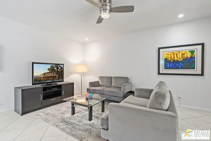 290 S San Jacinto Drive 3, Palm Springs, California 92262