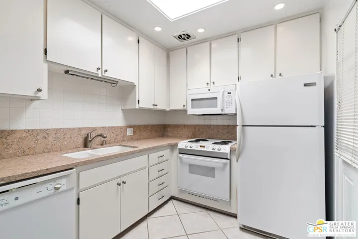 290 S San Jacinto Drive 3, Palm Springs, California 92262