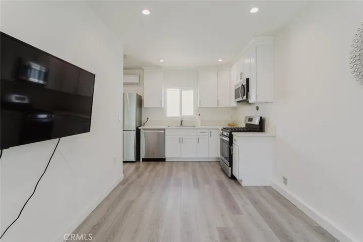 10423 Mcclemont Avenue, Tujunga, California 91042