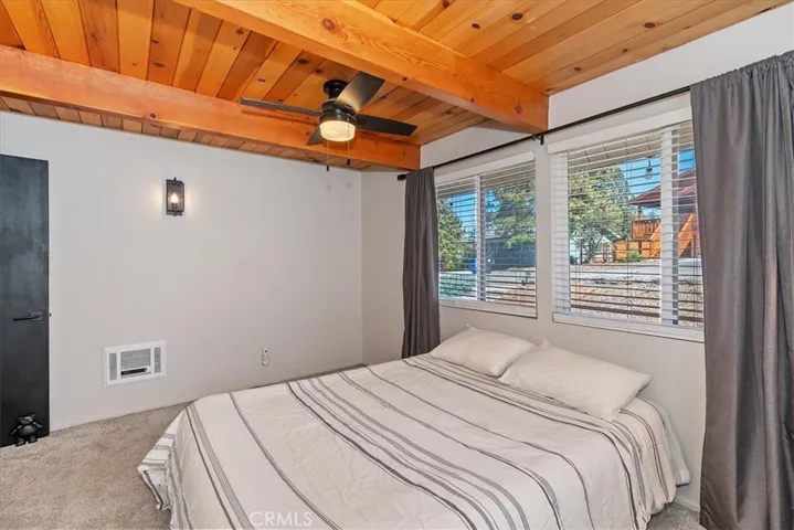 642 Villa Grove, Big Bear, California 92314