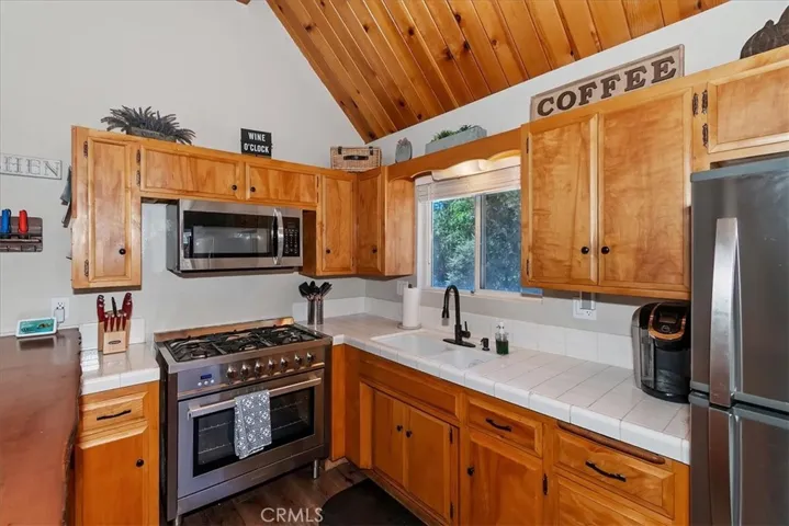 642 Villa Grove, Big Bear, California 92314