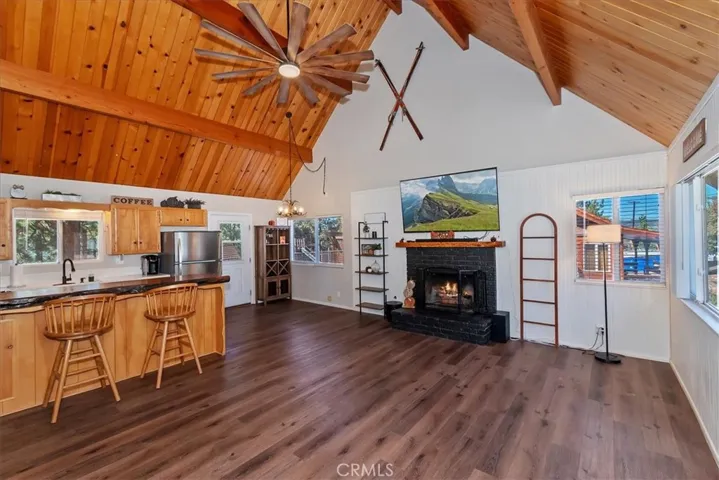 642 Villa Grove, Big Bear, California 92314