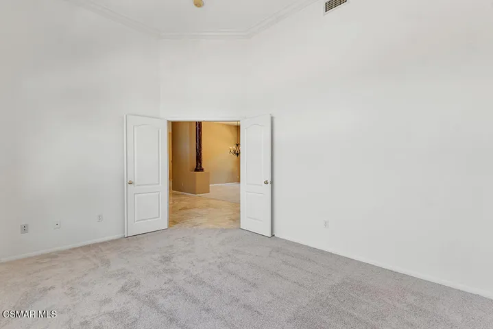 Large Office - Double Door Entry