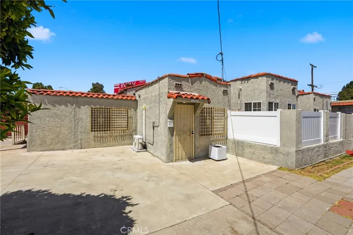 26051 Governor Ave., Harbor City, California 90710