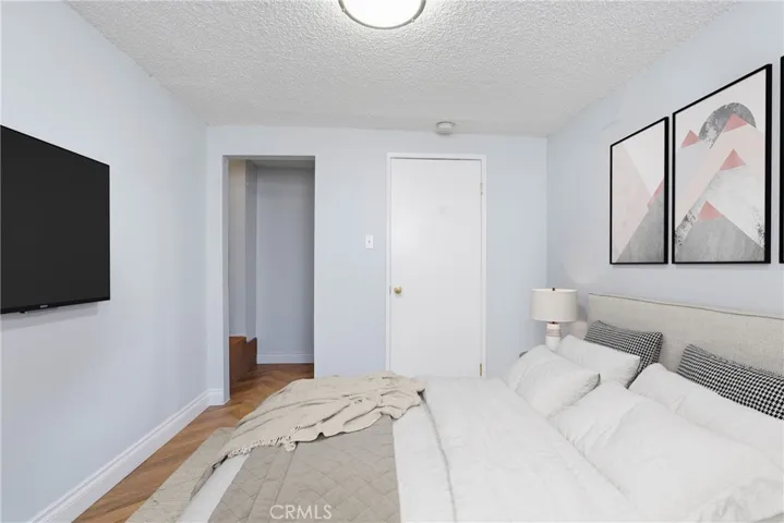 Virtually Staged