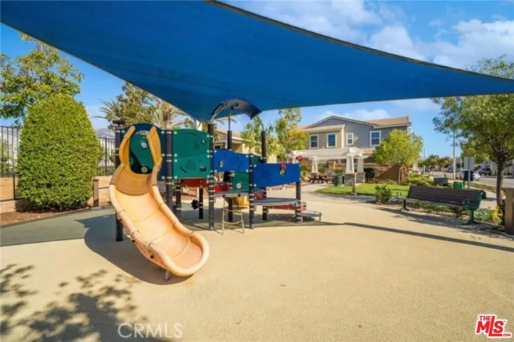 1640 Santa Fe Place, Upland, California 91784