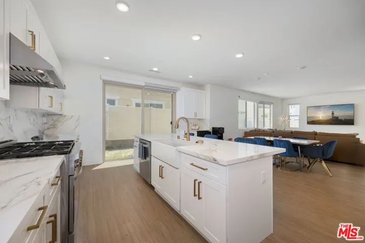 1640 Santa Fe Place, Upland, California 91784