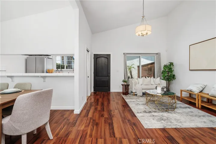 1048 Royal Oaks H, Monrovia, California 91016