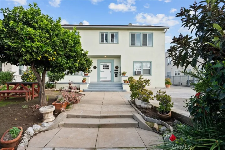 1322 Van Ness Street, Los Angeles, California 90019