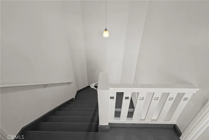 1322 Van Ness Street, Los Angeles, California 90019