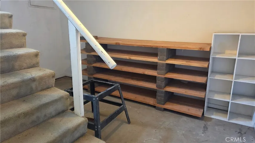 1322 Van Ness Street, Los Angeles, California 90019