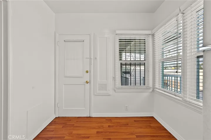1322 Van Ness Street, Los Angeles, California 90019