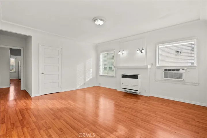 1322 Van Ness Street, Los Angeles, California 90019
