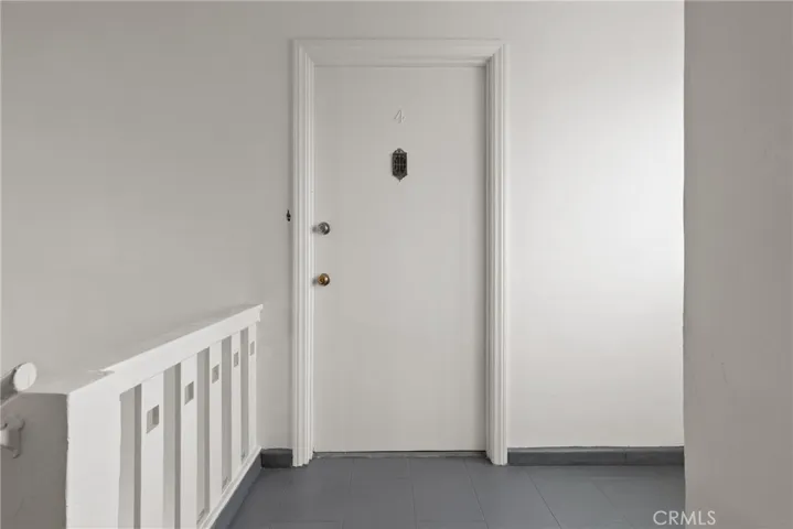 1322 Van Ness Street, Los Angeles, California 90019