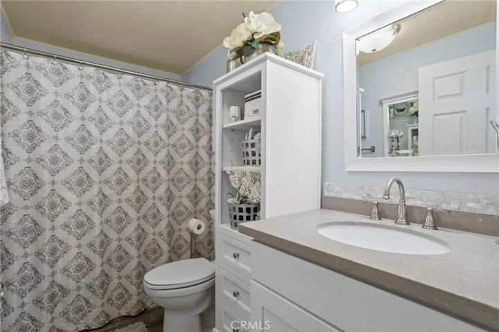38124 Calle Amigable, Murrieta, California 92563