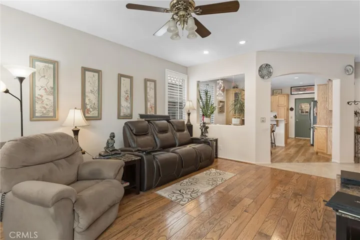 6306 Harbour Town, Banning, California 92220