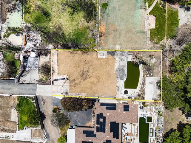 1137 E Mariposa St 024-mls