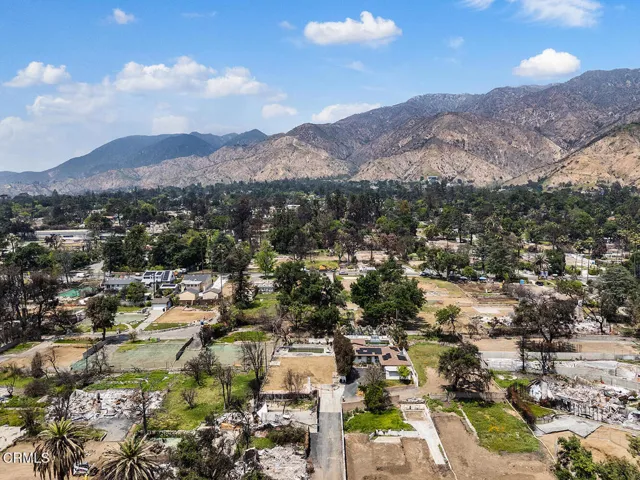 1137 E Mariposa St 019-mls