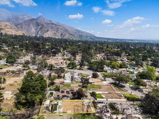 1137 E Mariposa St 016-mls