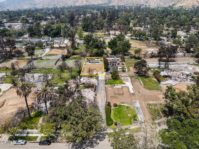 1137 E Mariposa St 002-mls