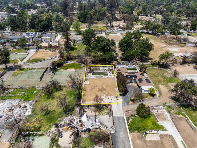 1137 E Mariposa St 004-mls