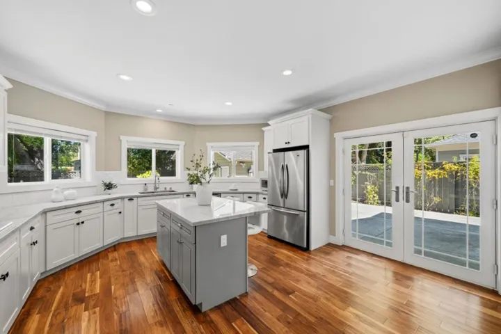 627 16th Avenue, Menlo Park, California 94025