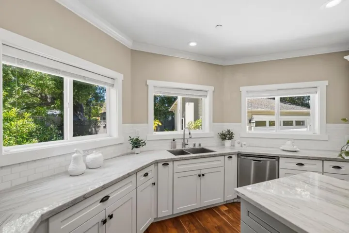 627 16th Avenue, Menlo Park, California 94025