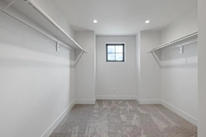 535 Creeksdie Court, Half Moon Bay, California 94019