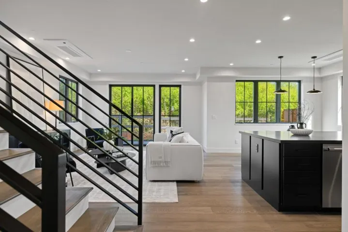 535 Creeksdie Court, Half Moon Bay, California 94019