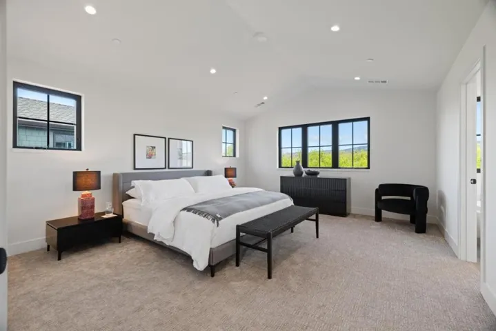 535 Creeksdie Court, Half Moon Bay, California 94019