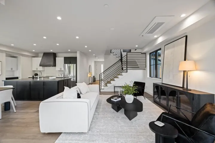 535 Creeksdie Court, Half Moon Bay, California 94019