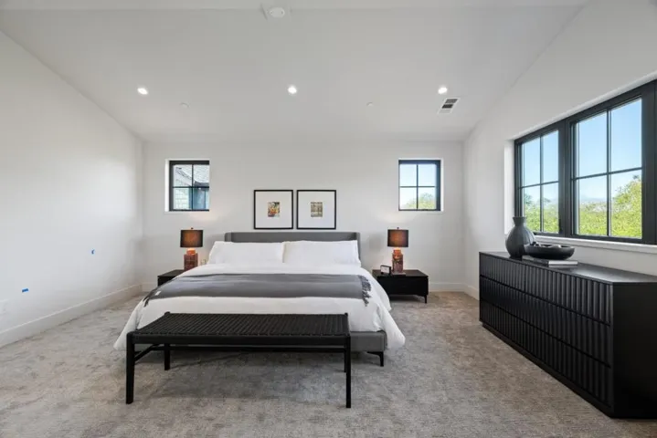 535 Creeksdie Court, Half Moon Bay, California 94019