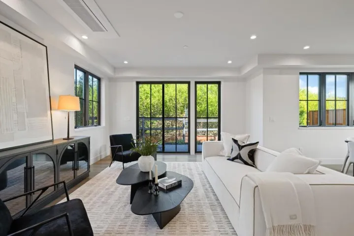 535 Creeksdie Court, Half Moon Bay, California 94019