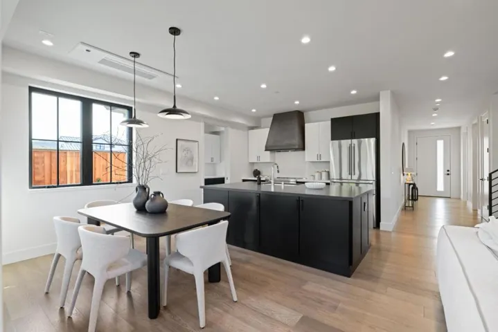 535 Creeksdie Court, Half Moon Bay, California 94019