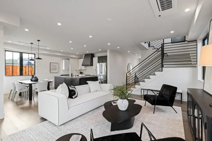 535 Creeksdie Court, Half Moon Bay, California 94019