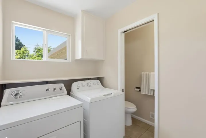 315 W Portola Avenue, Los Altos, California 94022