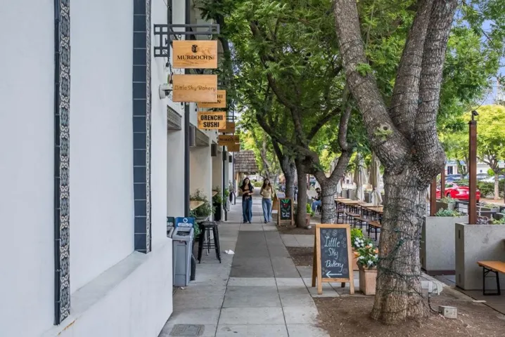315 W Portola Avenue, Los Altos, California 94022