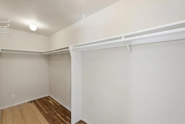 315 W Portola Avenue, Los Altos, California 94022